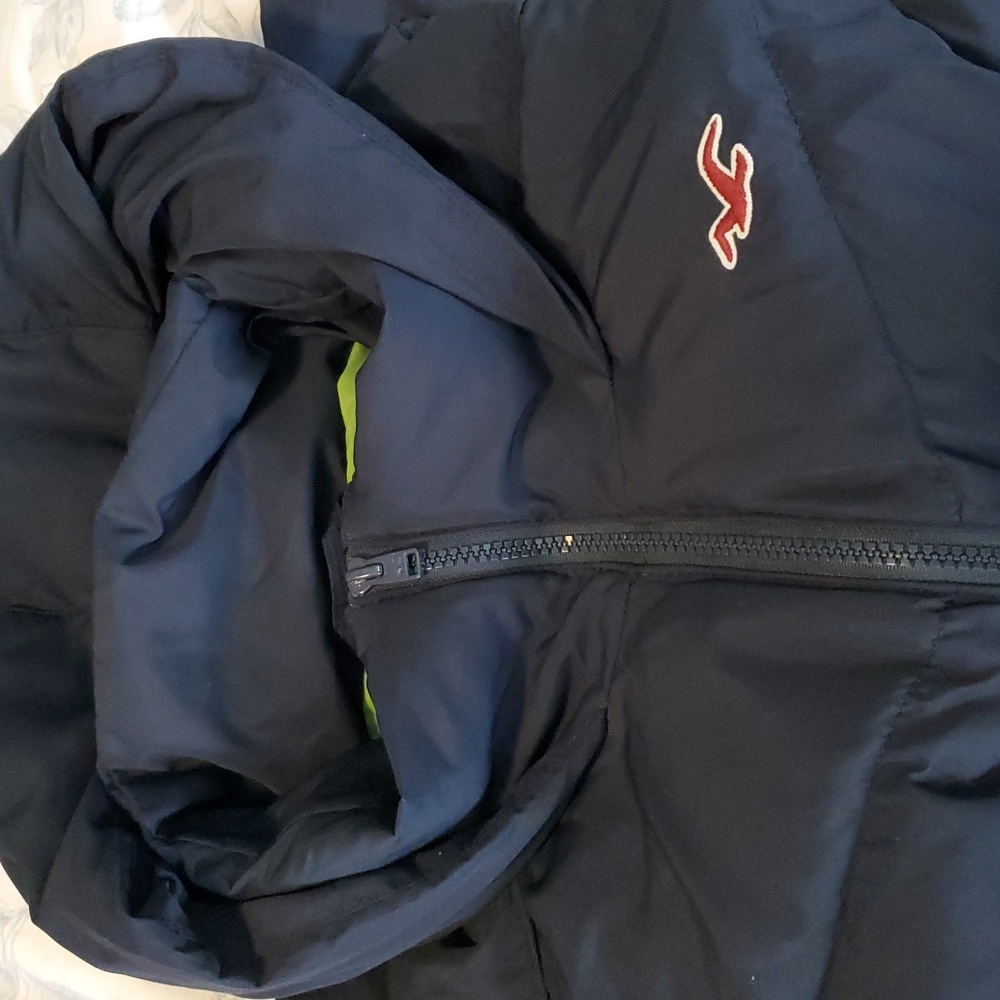 Hollister hooded puffer vest navy lime green - Picture 8 of 8